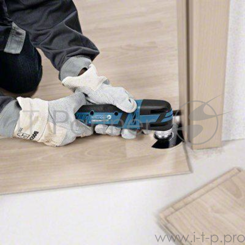 Многофункциональные инструменты Bosch GOP 12V-28 Резак универсальный 06018B5020 { 12 B, 20 000 колебаний/мин, Чемодан }