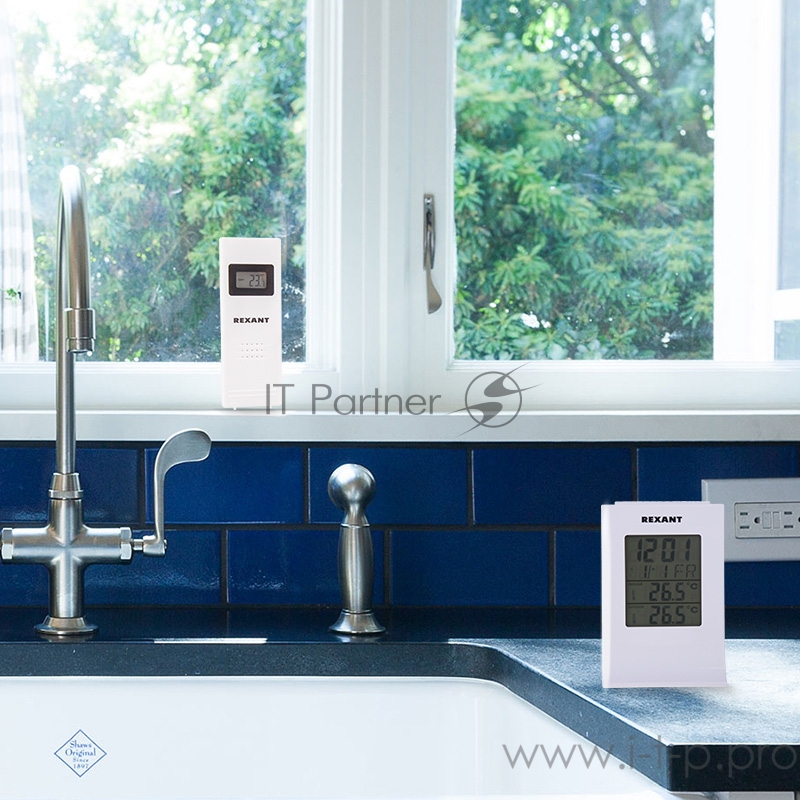 Метеостанция REXANT 70-0595 {с беспроводным выносным датчиком}