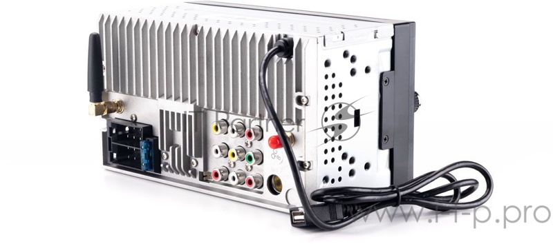 Авто-магнитола Swat AHR-7040