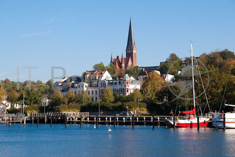 Объектив Tamron SP AF17-50mm F/2.8 XR Di II LD Aspherical (IF) A16E для Canon