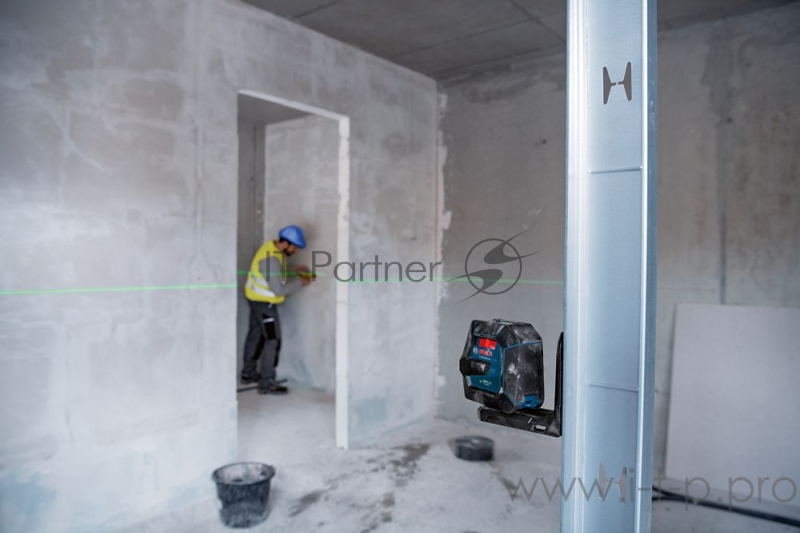 Лазерный нивелир Bosch GLL 2-15 G + LB 10