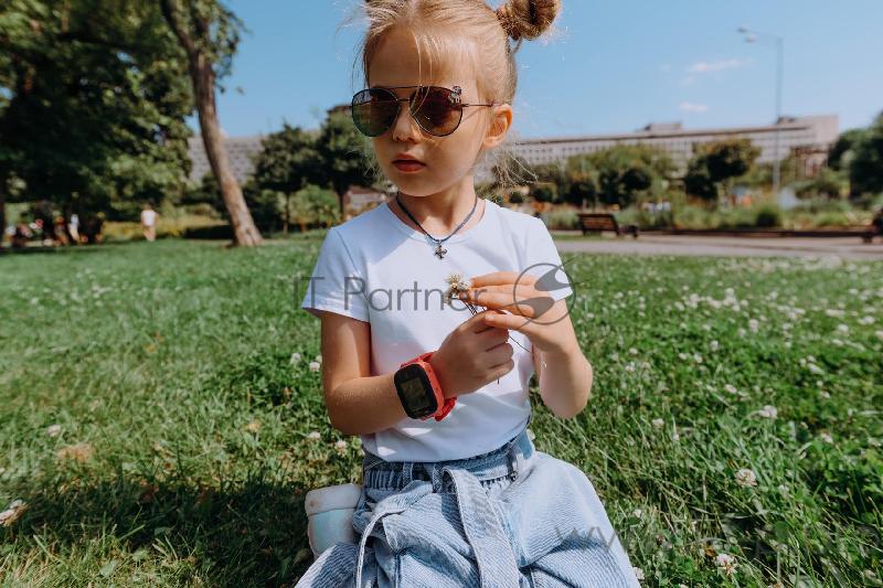 Умное носимое устройство (смарт-часы) GEOZON Aqua (pink)