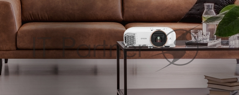 Проектор Epson EH-TW5820 white (LCD, 2700Lm, 1920х1080, 70000:1, 3,8 кг (V11HA11040)