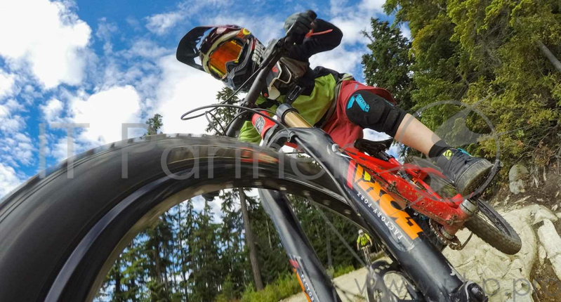 Защитный чехол и линза для камеры HERO8 GoPro AJFRC-001 (Rollcage)