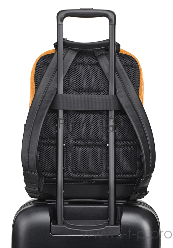 Рюкзак Moleskine THE BACKPACK RIPSTOP (ET20SCC033BKM2) 41x13x32см полиамид оранжевый/желтый