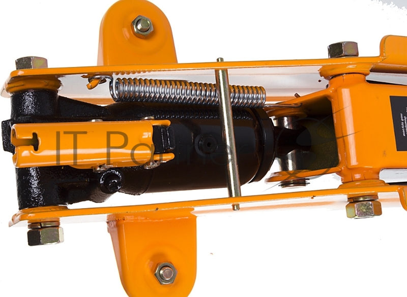 Домкрат ВИХРЬ ДМК-3 3 т, 135-435 мм, гидравлический подкатной