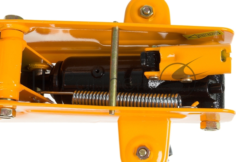 Домкрат ВИХРЬ ДМК-2 2т,135-355мм, гидравлический подкатной