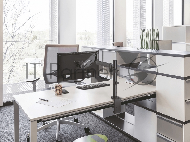 Кронштейн для мониторов Onkron G70 черный 13-34 макс.8кг настольный поворот и наклон верт.перемещ.