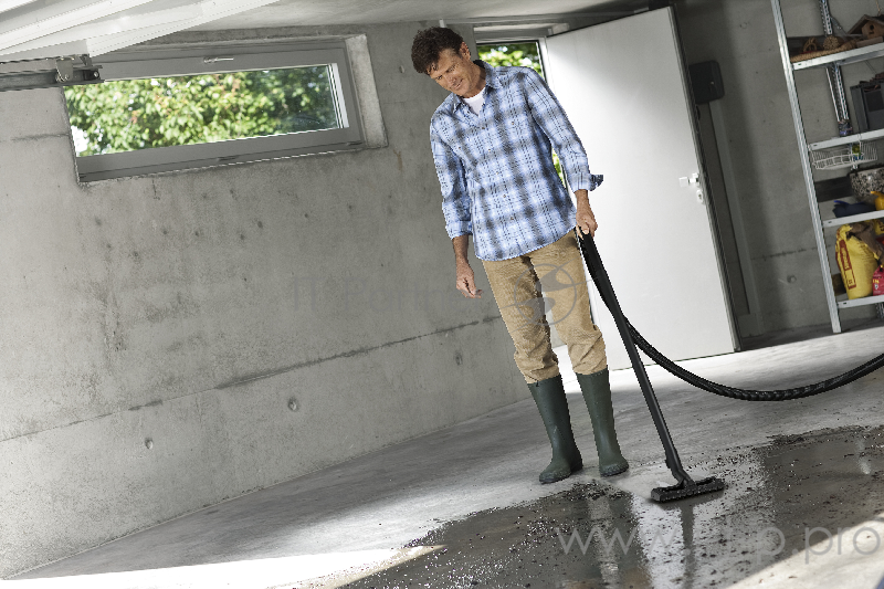 Пылесос Karcher WD 3 Premium *EU-I 1000Вт желтый/черный