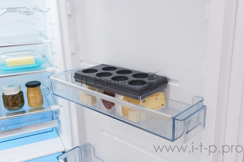 Встраиваемые холодильники GORENJE Встраиваемый двухкамерный холодильник, Класс энергопотребления: A++ Объем брутто: 269 л Тип установки: Встраиваемый прибор No Frost DualAdvance Габаритные размеры (шхвхг): 54 × 177.2 × 54.5 см