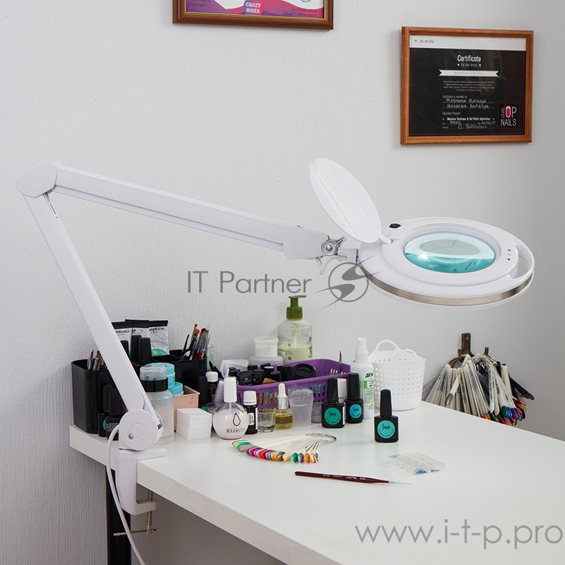 Лупа на струбцине REXANT, круглая, 3D, с подсветкой 60 LED, сенсорный регулятор яркости, белая