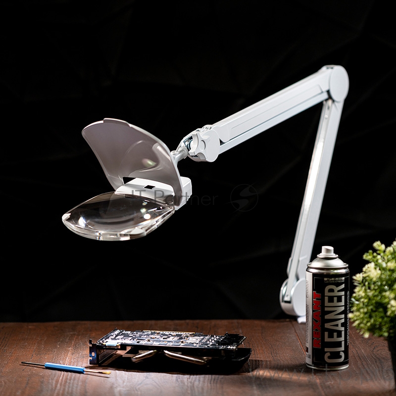 Лупа на струбцине REXANT, квадратная 3D+20D, с подсветкой 6 LED, серия EXPERT, белая