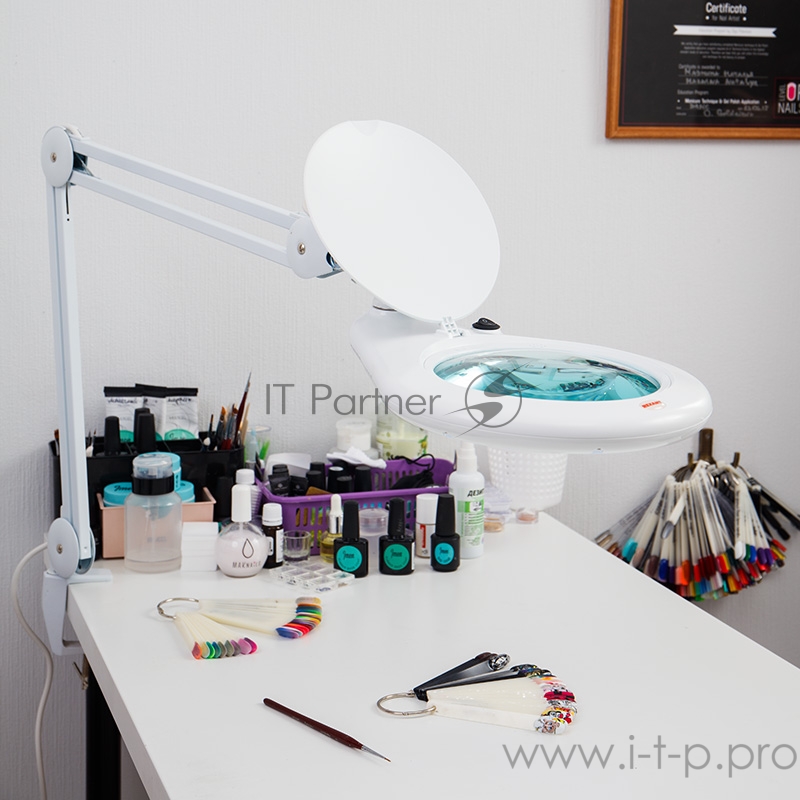 Лупа на струбцине REXANT, круглая, 5D, с подсветкой 108 LED, белая