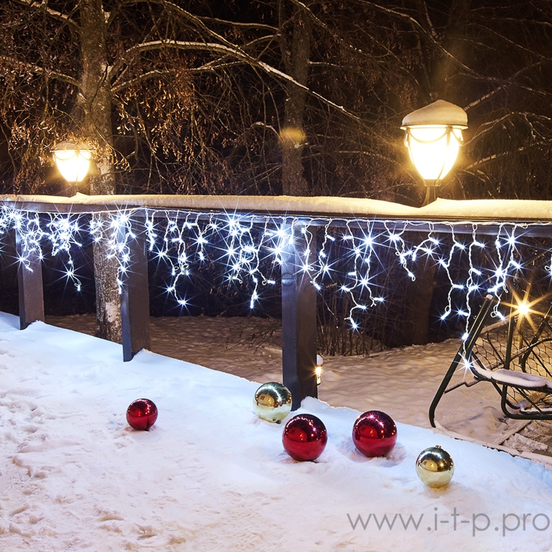 Гирлянда Айсикл (бахрома) светодиодный, 4,8 х 0,6 м, белый провод, 230 В, диоды белые, 176 LED NEON-NIGHT