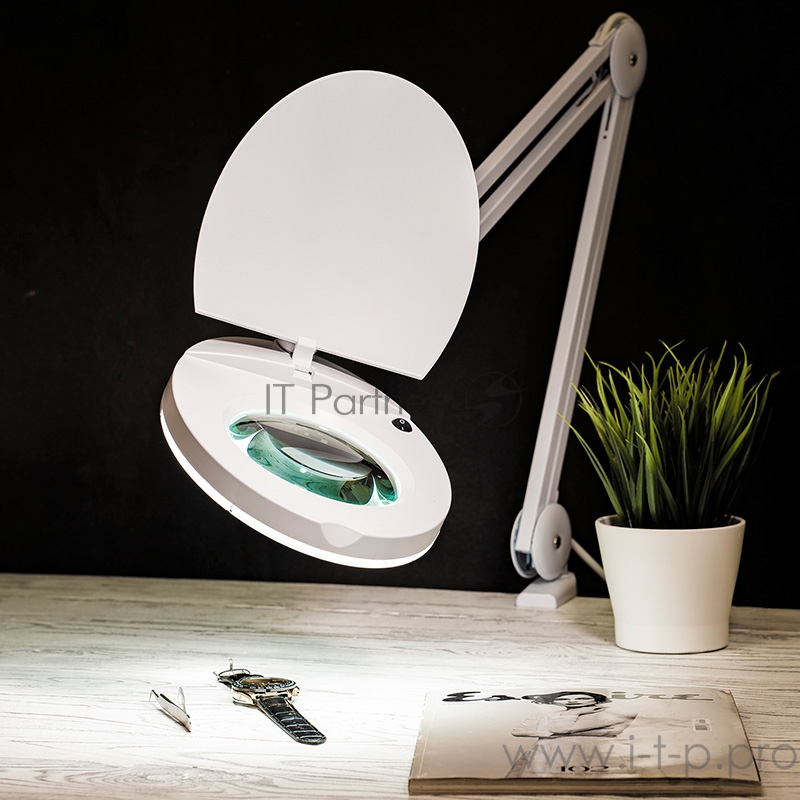 Лупа на струбцине REXANT, круглая, 8D, с подсветкой и крышкой, белая