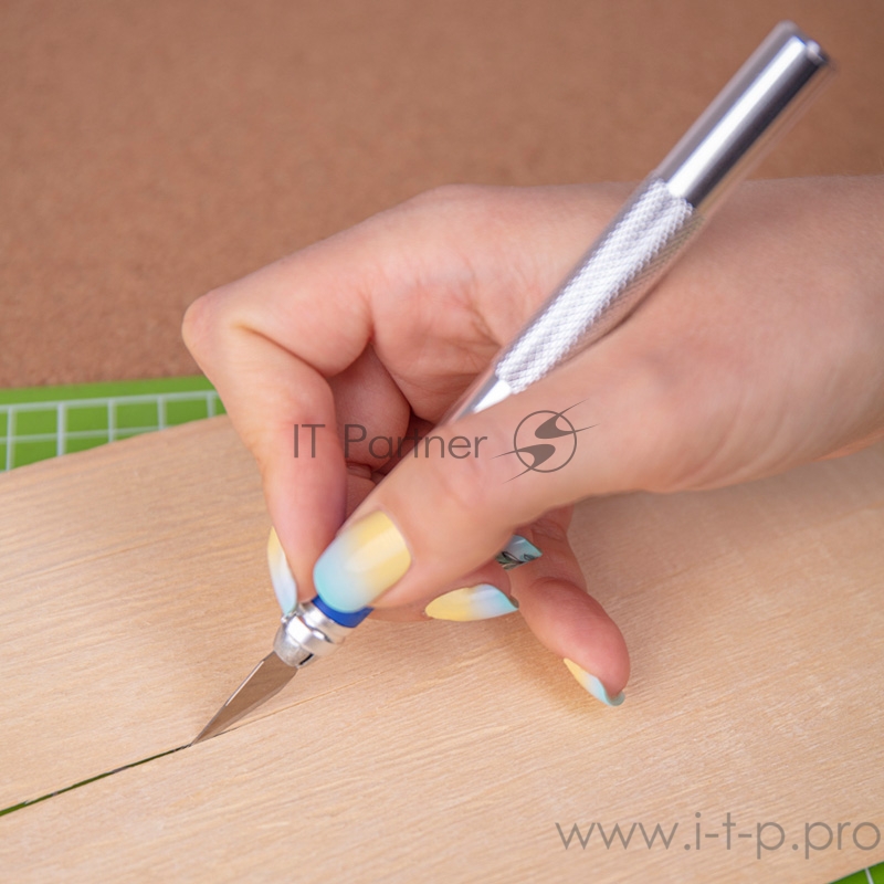 Нож с перовым лезвием (скальпель) REXANT