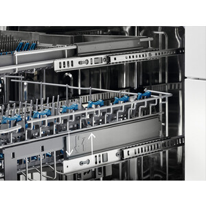 Встраиваемая посудомоечная машина ELECTROLUX EEM28200L ,, без фасада, сенсорное управление Quick Select 1, трехцифровой дисплей, 14 комплектов, 6 программ + 3 комбина