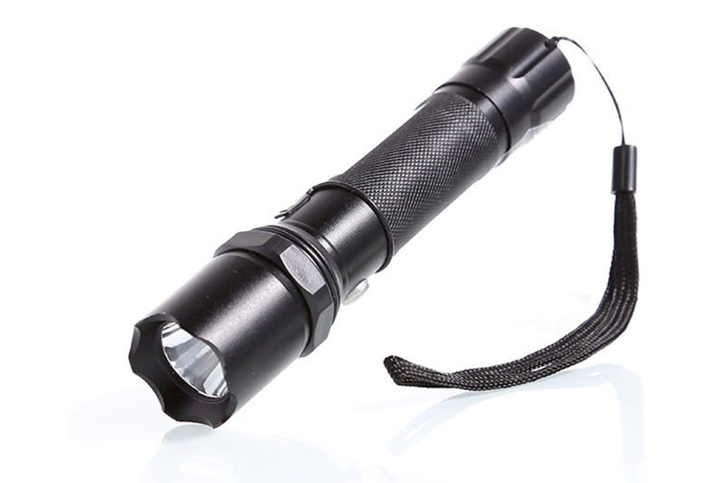 Ultraflash Фонари Ultraflash E145 (фонарь аккум. 220В, черн., CREE 1 ватт, 3 реж., 18650, пласт. бокс)