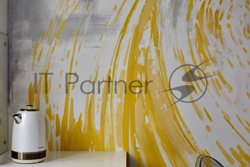 Чайник электрический Hyundai HYK-S4500 1.7л. 2200Вт жемчужный/золотистый (корпус: нержавеющая сталь/пластик)