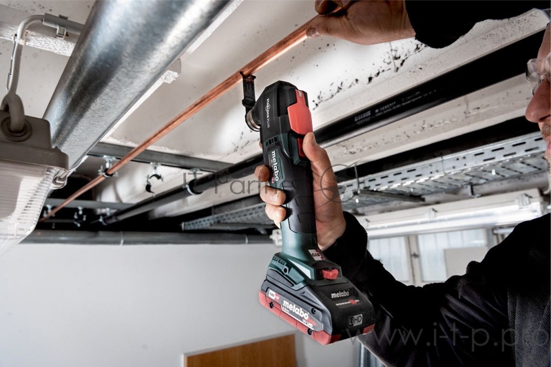 Многофункциональный инструмент Metabo MT 18 LTX BL QSL зеленый/черный