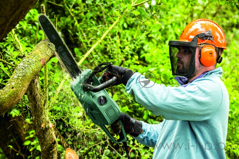 Электрическая цепная пила Bosch UniversalChain 35 1800Вт дл.шин.:14 (35cm)