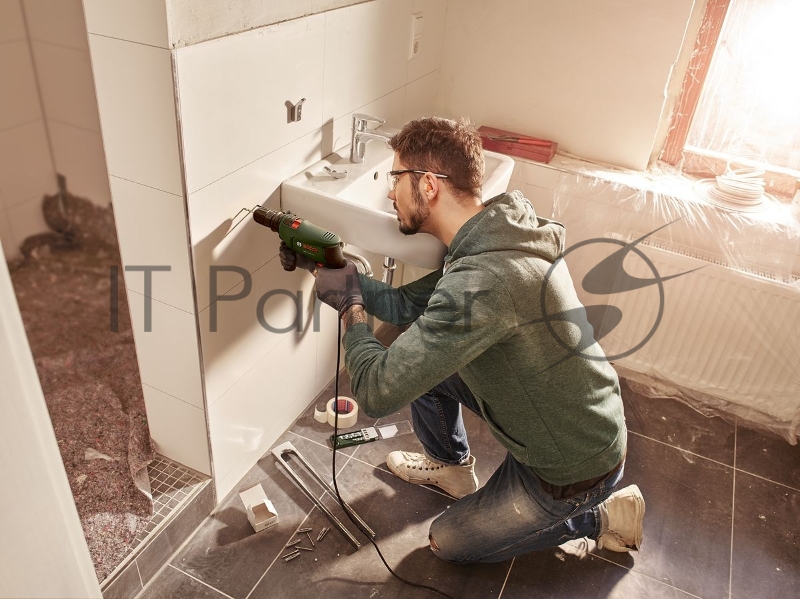 Дрель ударная Bosch EasyImpact 600 патрон:быстрозажимной реверс (кейс в комплекте)