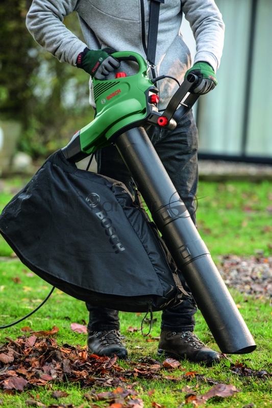 Воздуходувка-пылесос Bosch UniversalGardenTidy 3000 3000Вт пит.:от сети зеленый/черный