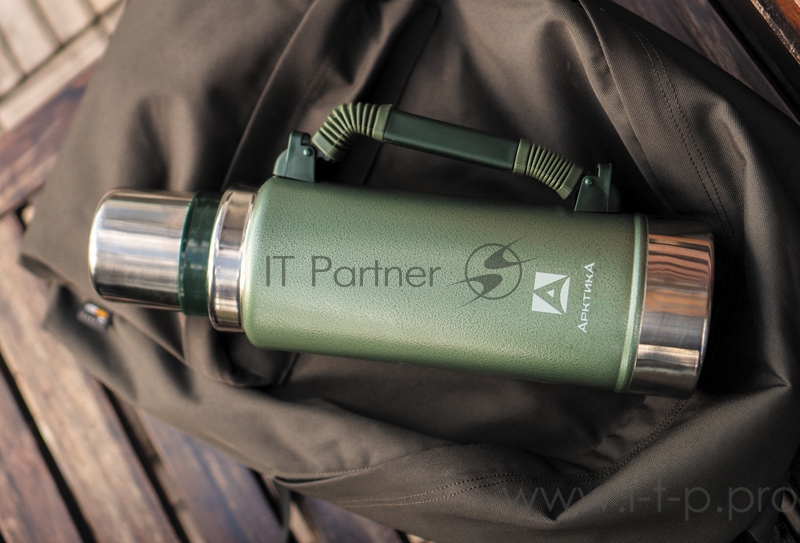 Термос для напитков Арктика 106-1250Р 1.25л. зеленый картонная коробка (106-1250Р/GRE)