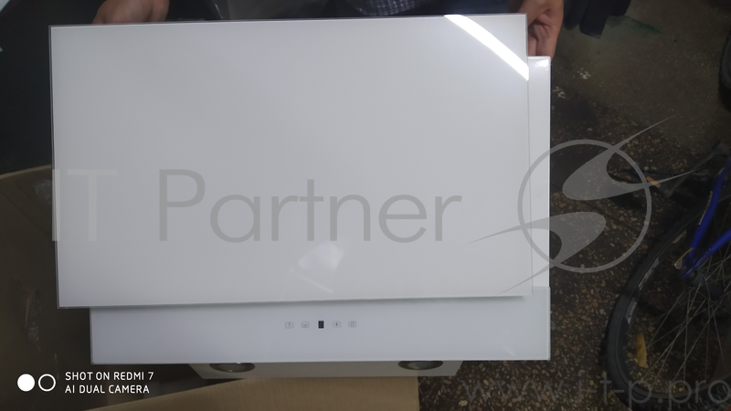 Вытяжка каминная Elikor Жемчуг 60П-700-Е4Д перламутровый/белое стекло управление: сенсорное (1 мотор)