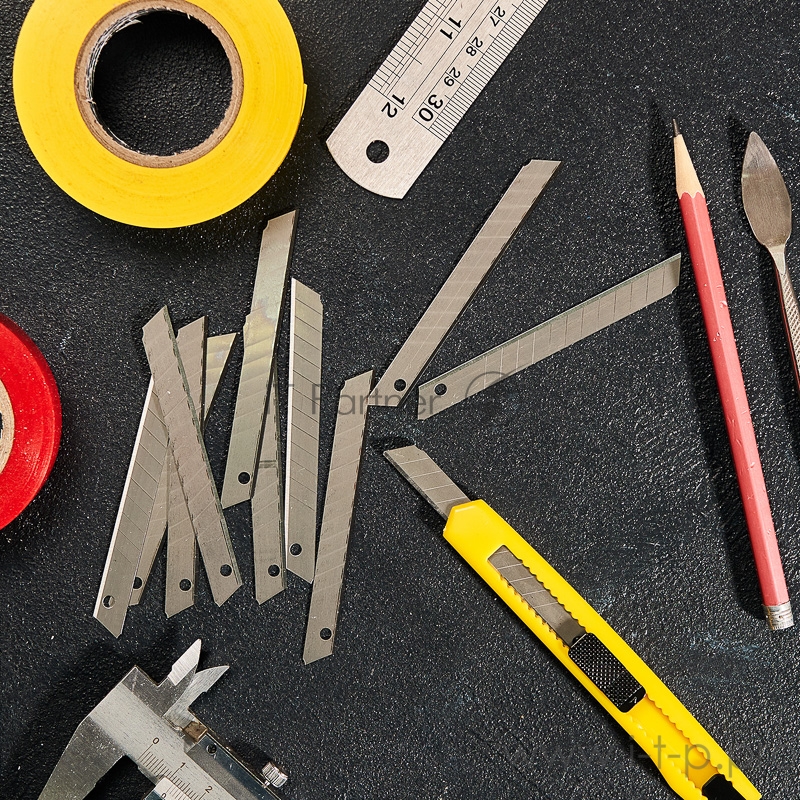 Сегментированное лезвие 9 мм 10 шт. REXANT