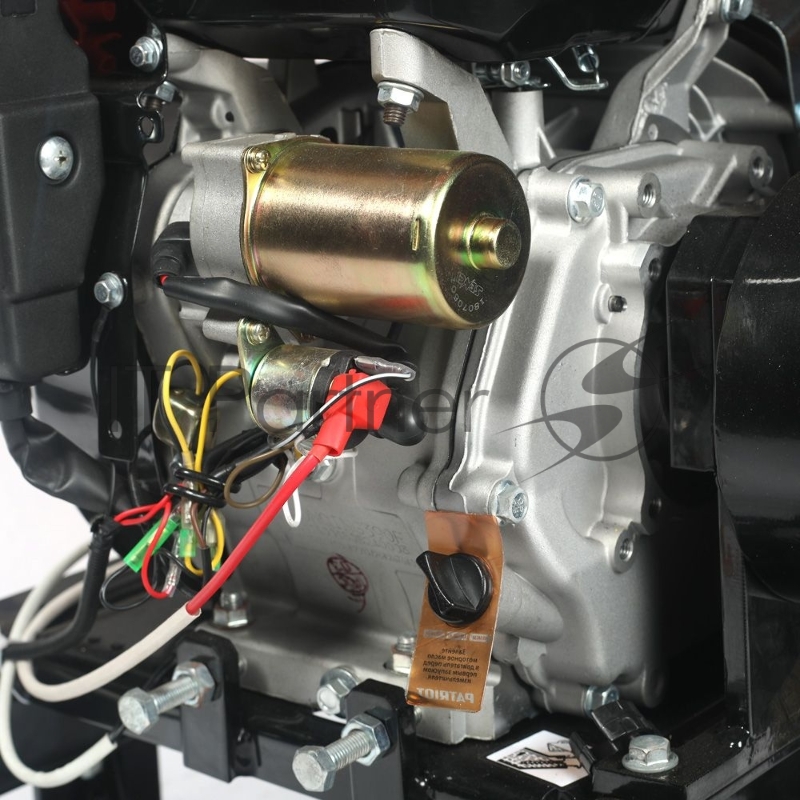 Измельчитель бензиновый PATRIOT PT SB200 E, 13л.с. электрозапуск, макс диаметр веток 100мм