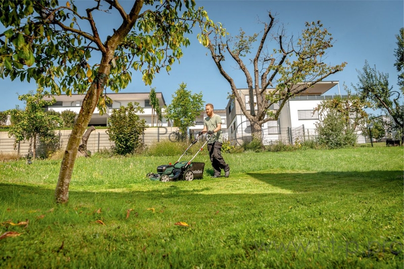 Газонокосилка роторная Metabo RM 36-18 LTX BL 46 (601606850)