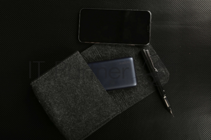 Мобильный аккумулятор Romoss WSL10 Li-Pol 10000mAh 3A+2A синий 2xUSB беспроводная зарядка