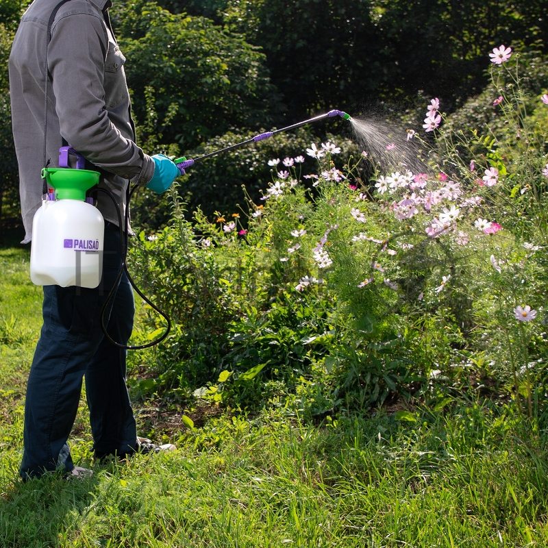 Опрыскиватель PALISAD ручной с горловиной 3л, насосом, шлангом, разбрызгиватель 64743