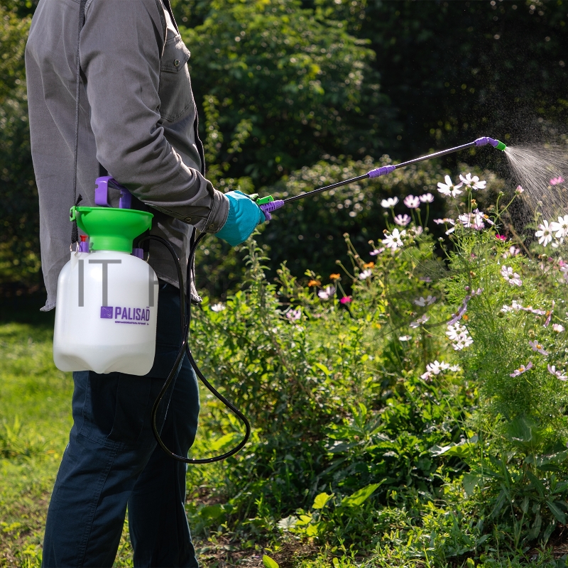Опрыскиватель PALISAD ручной с горловиной 3л, насосом, шлангом, разбрызгиватель 64743