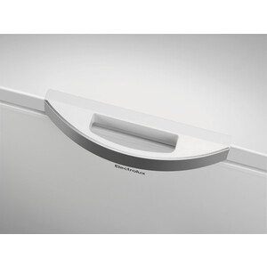 Морозильный ларь ELECTROLUX LCB3LF20W0 белый