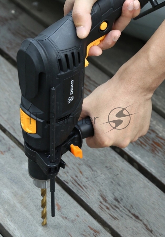 Дрель ударная сетевая DEKO DKID600W в пластиковом кейсе + набор инструментов 92 предмета063-4157