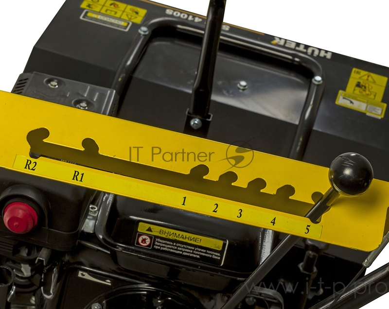 Подметательная машина бензин. Huter SGC 4100S 6.5л.с.