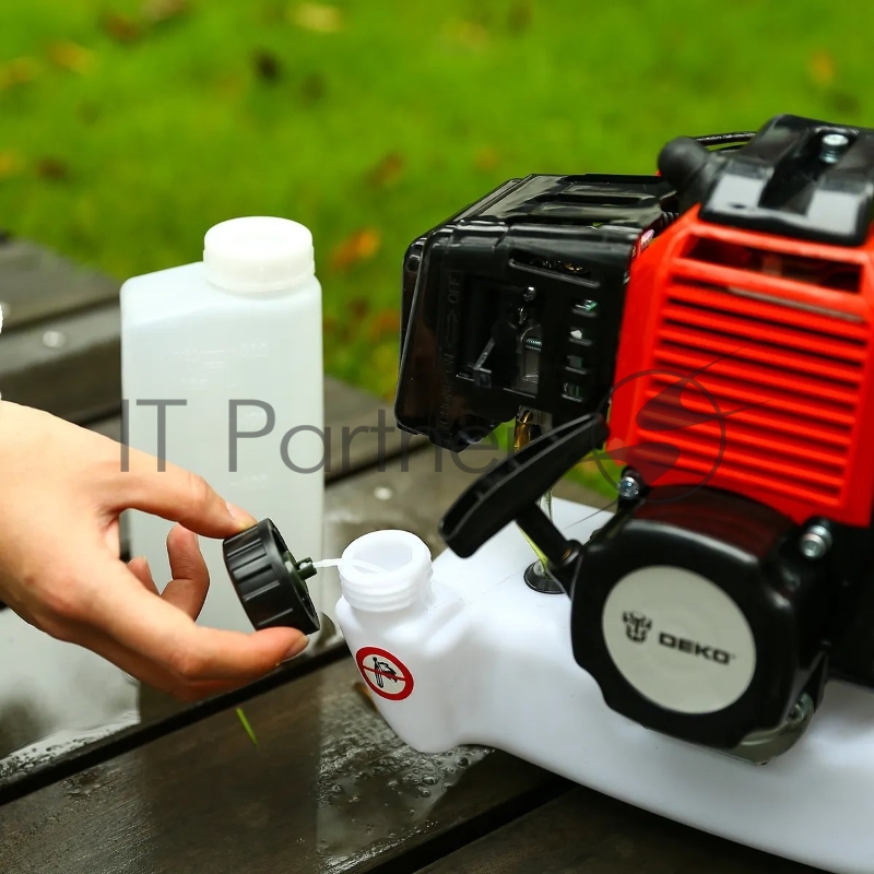 Триммер DEKO бензиновый DKTR43