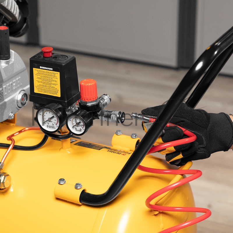 Компрессор DENZEL воздушный DKV2200/100,Х-PRO 2.2 кВт, 400 л/мин, 100л 58079