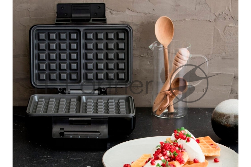 Вафельница Wilfa BW-1000 B