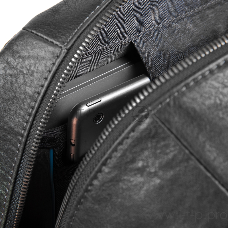 Рюкзак Piquadro B2S CA4762B2S/N черный натур.кожа