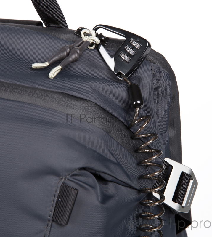 Рюкзак Piquadro CA5494PQM/N черный нейлон