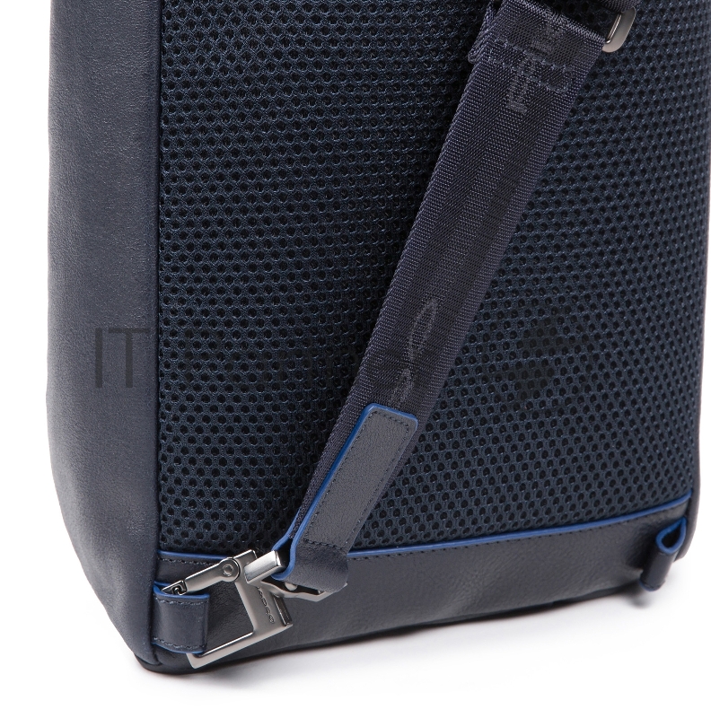 Рюкзак унисекс Piquadro B2S CA5107B2S/BLU синий натур.кожа