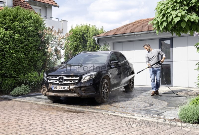 Минимойка Karcher K 4 Compact UM 1800Вт