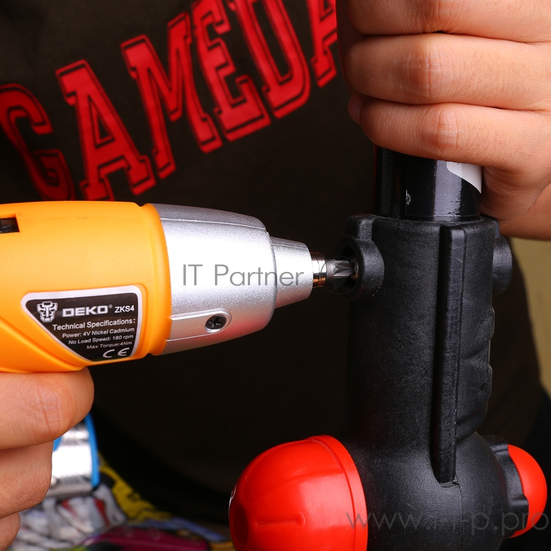 Отвертка аккум. Deko ZKS4 аккум. (063-4113)