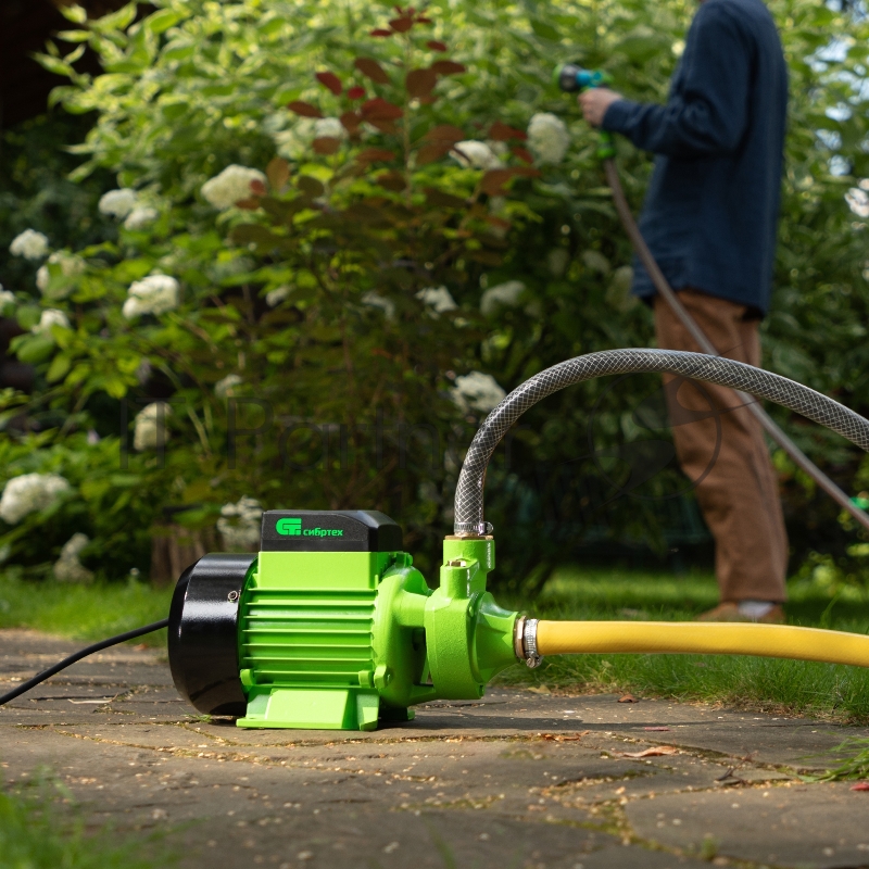 Садовый поверхностный насос СИБРТЕХ СПН700-Ч 700 Вт напор 50 м 3000 л/ч чугун 97243