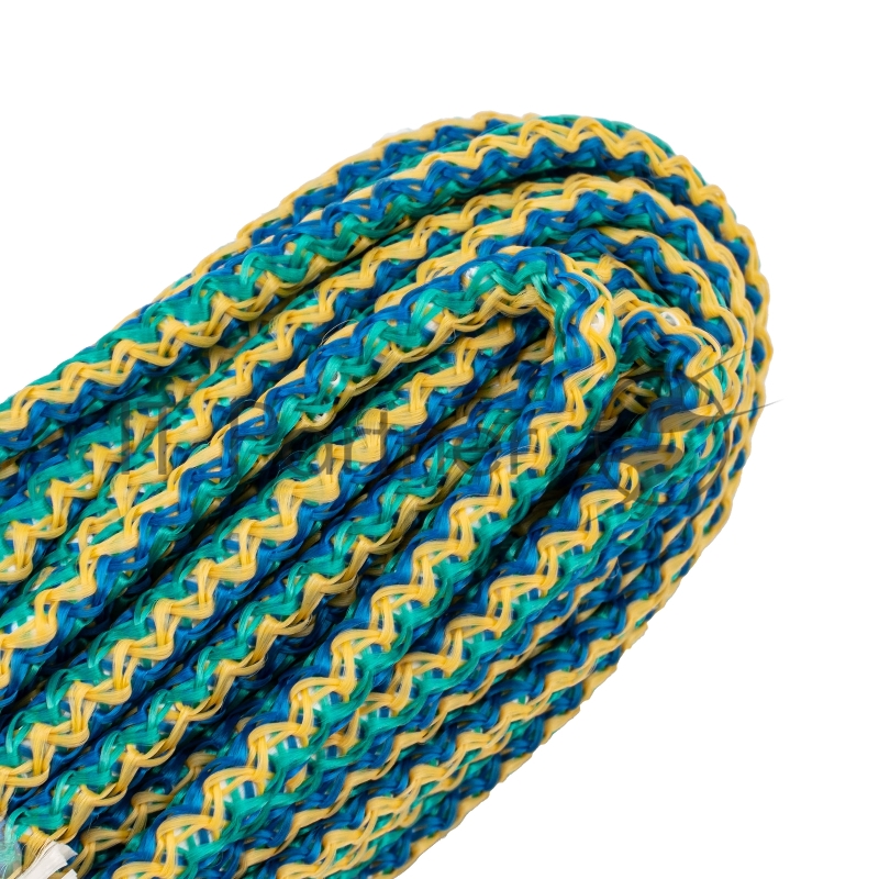 Шнур СИБРТЕХ вязаный полипр. с серд.Радуга, 6 мм, L 20 м, 90-110 кгс// СИБРТЕХ//Россия 93954