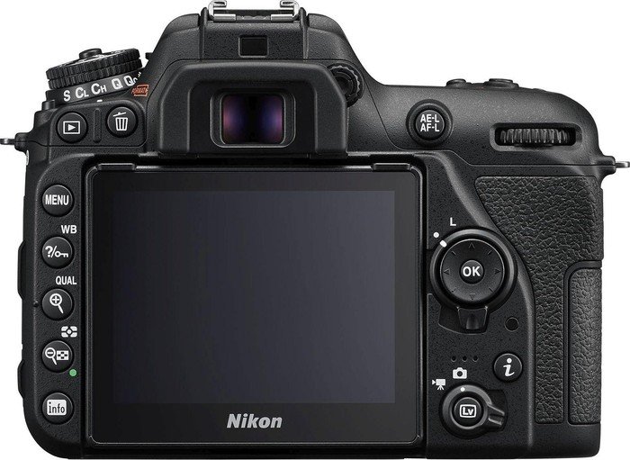Фотоаппарат Nikon D7500 Body (20.9Mp, 3.2 LCD. ISO102600)