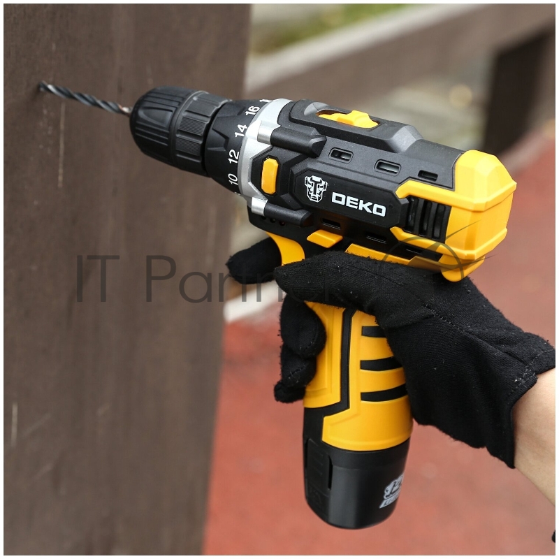 Дрель-шуруповерт Deko DKCD12FU-Li-Ion аккум. патрон:быстрозажимной (кейс в комплекте)